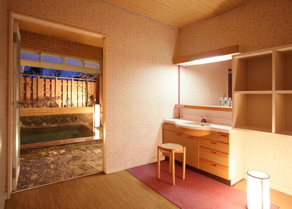 Sato Pension Ruhe Kusatsu  Buitenkant foto